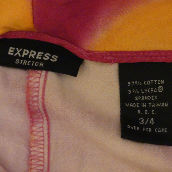 Womens EXPRESS Stretch Capris, Size 3/4 - Picture 3 of 3